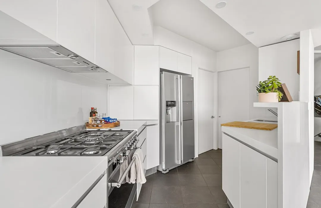 Pet Friendly Waterfront Escape In Balmain East!-1